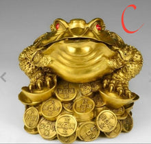 Load image into Gallery viewer, Chinese Feng Shui Lucky Wealth Money Toad Gourd Brass Copper Statue Home/Office Decor Sculpture Craft Living Room TV Cabinet Fortune Ornament Housewarming Gift