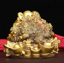 Load image into Gallery viewer, Chinese Feng Shui Lucky Wealth Money Toad Gourd Brass Copper Statue Home/Office Decor Sculpture Craft Living Room TV Cabinet Fortune Ornament Housewarming Gift