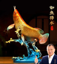 Load image into Gallery viewer, Chinese Feng Shui Good Fortune Wealth Lucky Gold Fish Brass Statue Home/Office Decor Sculpture Craft Living Room TV Cabinet Fortune Ornament Housewarming Gift