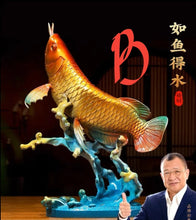 Load image into Gallery viewer, Chinese Feng Shui Good Fortune Wealth Lucky Gold Fish Brass Statue Home/Office Decor Sculpture Craft Living Room TV Cabinet Fortune Ornament Housewarming Gift