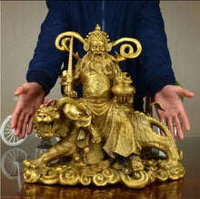 Load image into Gallery viewer, Chinese Feng Shui Good Fortune Wealth Lucky Tiger Blessing God Wealth Fortune Copper Craft Statue Home/Office Decor Sculpture Craft Living Room TV Cabinet Fortune Ornament Housewarming Gift
