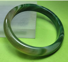 Load image into Gallery viewer, 10% OFF- 62/63/64mm Certified Natural Lavender Emerald A*Jade Handcarved Original Lucky Bracelet Bangle