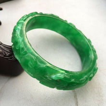 Load image into Gallery viewer, 56-58mm Certified Natural Green Jadeite Emerald A Jade HandCarved Flower Bracelet Bangle GX3606 with Gift Box