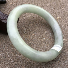 Load image into Gallery viewer, 54-56mm Certified Natural Lavender Jadeite Emerald A Jade HandCarved Round Bangle HA0857 with Gift Box