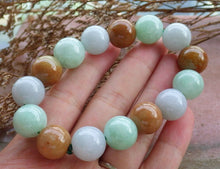 Load image into Gallery viewer, 55-63mm Certified Natural Jadeite Emerald A Jade Stretchy-Bracelet HL7307 with Gift Box