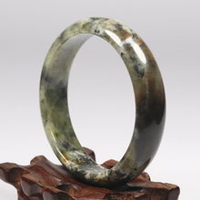 Load image into Gallery viewer, 10% OFF- 58/59/60mm Certified Natural Multi-Color Emerald Xiu Jade*A Handcarved Lucky Bracelet Bangle VV6108