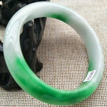Load image into Gallery viewer, 56/57/58mm Certified Natural Jadeite Emerald A*Jade HandCarved Lucky Bracelet Bangle Z330