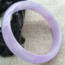 Load image into Gallery viewer, 10% OFF- 57/58/59mm Certified Natural Jadeite Emerald A*Jade HandCarved Lucky Bracelet Bangle Z631
