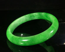 Load image into Gallery viewer, 10% OFF- 56/57/58mm Certified Natural Jadeite Emerald A*Jade HandCarved Bracelet Bangle GX414
