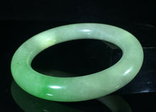 Load image into Gallery viewer, 10% OFF- 57/58/59mm Certified Natural Jadeite Emerald A*Jade HandCarved Bracelet Bangle GX415