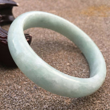 Load image into Gallery viewer, 10% OFF- 55/56/57mm Certified Natural Jadeite Emerald A*Jade HandCarved Bracelet Bangle GX395
