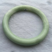 Load image into Gallery viewer, 10% OFF- 58/59/60mm Certified Natural Light Green Jadeite Emerald A*Jade HandCarved Lucky Round Bracelet Bangle A211