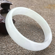 Load image into Gallery viewer, 10% OFF- 57/58/59mm Certified Natural Lavender White Jadeite Emerald A*Jade HandCarved Lucky Bracelet Bangle GX444