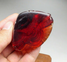 Load image into Gallery viewer, 3.75''H- Chinese Natural Antique Exquisite GEOMANTIC AMBER Handcarved Sculpture Blessing Buddha Statue
