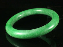 Load image into Gallery viewer, 10% OFF- 58/59/60mm Certified Natural Jadeite Emerald A Jade HandCarved Lucky Round Bracelet Bangle GX779