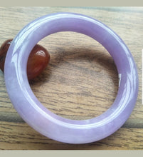 Load image into Gallery viewer, 57/58/59mm Certified Natural Lavender Jadeite Emerald A Jade HandCarved Round Bracelet Bangle A215