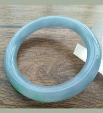 Load image into Gallery viewer, 60/61/62mm Certified Natural Lavender Jadeite Emerald A Jade HandCarved Round Bracelet Bangle A660