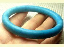 Load image into Gallery viewer, 59/60/61mm Certified Natural Blue Turquoise HandCarved Round Bracelet Bangle A1940