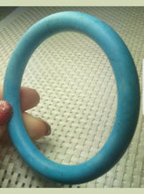 Load image into Gallery viewer, 59/60/61mm Certified Natural Blue Turquoise HandCarved Round Bracelet Bangle A1940