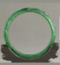 Load image into Gallery viewer, 55/56/57mm Certified Natural Green Jadeite Emerald A Jade HandCarved Ruyi Flower Bracelet Bangle A-2243