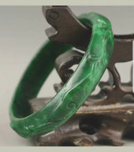 Load image into Gallery viewer, 55/56/57mm Certified Natural Green Jadeite Emerald A Jade HandCarved Ruyi Flower Bracelet Bangle A-2243