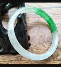Load image into Gallery viewer, 56/57/58mm Certified Natural Jadeite Emerald A Jade HandCarved Bracelet Bangle V305