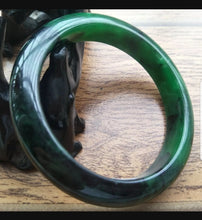 Load image into Gallery viewer, 57/58/59mm Certified Natural Jadeite Emerald A Jade HandCarved Bracelet Bangle F361