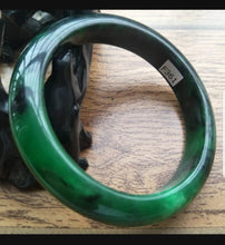 Load image into Gallery viewer, 57/58/59mm Certified Natural Jadeite Emerald A Jade HandCarved Bracelet Bangle F361