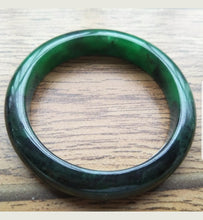Load image into Gallery viewer, 57/58/59mm Certified Natural Jadeite Emerald A Jade HandCarved Bracelet Bangle F361