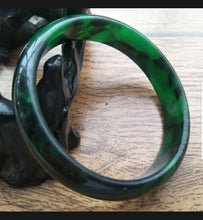 Load image into Gallery viewer, 57/58/59mm Certified Natural Jadeite Emerald A Jade HandCarved Bracelet Bangle F363