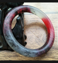 Load image into Gallery viewer, 58/59/60mm Certified Natural Red Xiu Emerald A Jade HandCarved Round Bracelet Bangle Z003