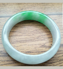Load image into Gallery viewer, 57/58/59mm Certified Natural Jadeite Emerald A*Jade HandCarved Bangle H657