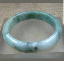 Load image into Gallery viewer, 57/58/59mm Certified Natural Jadeite Emerald A*Jade HandCarved Bangle X1436