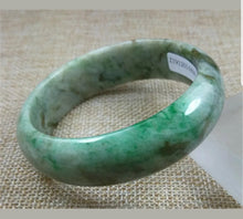 Load image into Gallery viewer, 56/57/58mm Certified Natural Jadeite Emerald A*Jade HandCarved Bangle Z4450
