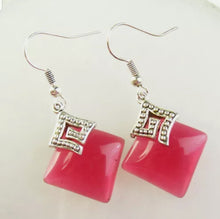 Load image into Gallery viewer, 17x5mm/44mm Lucky Red Jade Square Bead Woman Earring J72667 with Gift Box