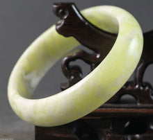 Load image into Gallery viewer, 10% OFF- 60 mm Certified Natural Jadeite Emerald Jade Bracelet Bangle《Grade A》