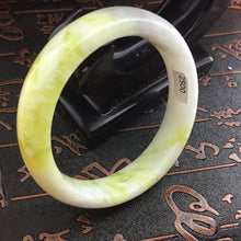 Load image into Gallery viewer, 10% OFF- 58/59/60 mm Certified Natural Jadeite Emerald A Jade HandCarved Bangle 2500