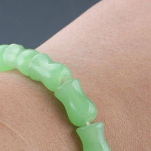 Load image into Gallery viewer, 56-62 mm Certified Natural Jadeite Emerald A Jade HandCarved Bracelet A2018