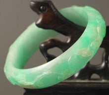 Load image into Gallery viewer, 10% OFF- 55/56 mm Certified Natural Jadeite Emerald A Jade HandCarved Ruyi Flower Bracelet Bangle Y352