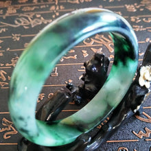 Load image into Gallery viewer, 10% OFF- 58/59/60 mm Certified Natural Jadeite Emerald A Jade HandCarved Bangle A165