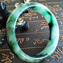 Load image into Gallery viewer, 10% OFF- 58/59/60 mm Certified Natural Jadeite Emerald A Jade HandCarved Bangle A165