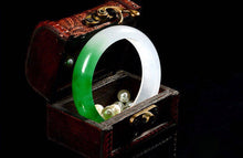 Load image into Gallery viewer, 10% OFF- 60/61/62 mm Certified Natural Jadeite Emerald Jade Bangle《Grade A》