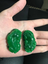 Load image into Gallery viewer, 10% OFF- A Pair Certified Natural Jadeite Emerald Jade Pixiu Pendants《Grade A》(2 pcs)