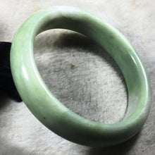 Load image into Gallery viewer, 10% OFF- 58/59/60 mm Certified Natural Jadeite Emerald Jade Bracelet Bangle《Grade A》012