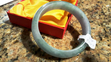 Load image into Gallery viewer, 10% OFF- 58/59/60 mm Certified Natural Jadeite Emerald Jade Bangle《Grade A》A039