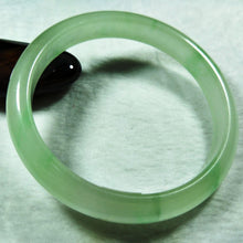 Load image into Gallery viewer, 10% OFF- 56/57/58 mm Certified Natural Jadeite Emerald Jade Bangle《Grade A》H514
