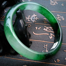 Load image into Gallery viewer, 10% OFF- 57/58/59 mm Certified Natural Jadeite Emerald Jade Bangle《Grade A》M512