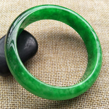 Load image into Gallery viewer, 10% OFF- 56/57/58 mm Certified Natural Jadeite Emerald A*Jade Handcarved Bangle K113