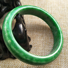 Load image into Gallery viewer, 10% OFF- 56/57/58 mm Certified Natural Jadeite Emerald A Jade HandCarved Bracelet Bangle Z540