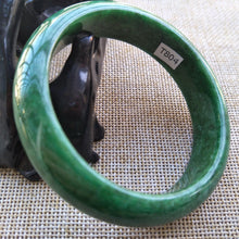 Load image into Gallery viewer, 10% OFF- 57/58/59 mm Certified Natural Jadeite Emerald A Jade HandCarved Round Bracelet Bangle T804